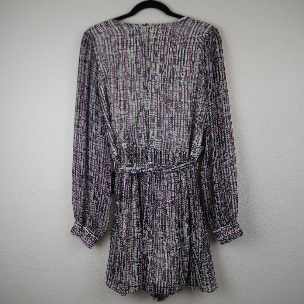 NWT Express XL Women's Long Sleeve Wrap Romper Jumpsuit Black Purple - Picture 4 of 6